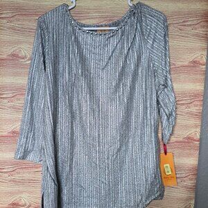Ruby Rd. “Shimmer & Shine” Metallic Platinum Top – Size L (NWT)